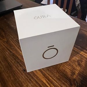 Oura Ring, Gen 3, Size 8, w/ charger